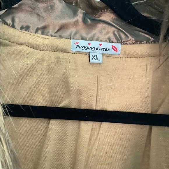 Hugging Kisses Sz XL UNIQUE DETAILED SWEATER VEST - Picture 9 of 10